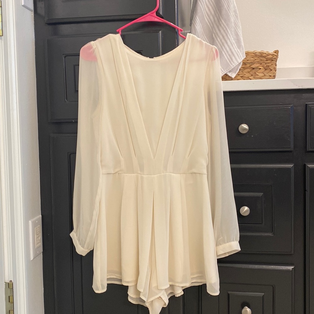 Forever 21 ~ Off White Romper~ Small